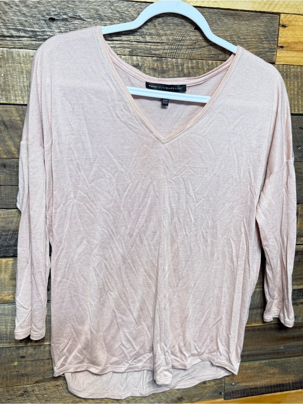 White House Black Market Womens Small Pale Pink V Neck 3/4 Sleeve Shimmer Top